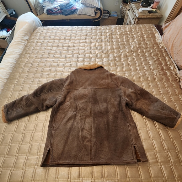 Mens Authentic Shearling 3/4 length coat. Imported from Italy. XL. Brown/Tan. - Picture 3 of 3
